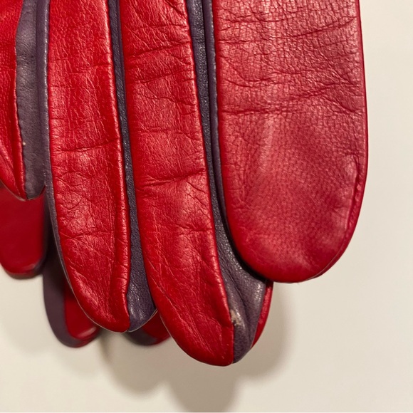 TED BAKER LONDON Red/Purple Gold Button Chupa Leather Gloves Size S/M Holiday - Picture 15 of 16